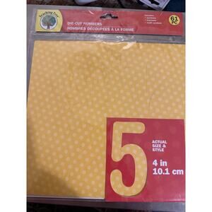 NWT Teaching Tree Bulletin Board Die-Cut Numbers 61 Char, 4" Yellow Polka Dots
